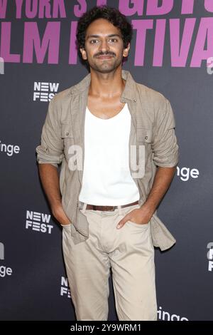 New York, New York, Stati Uniti. 10 ottobre 2024. Karan Soni partecipa alla prima di "A Nice Indian Boy" allo SVA Theatre di New York. Crediti: Greg Allen/Alamy Live News. Foto Stock