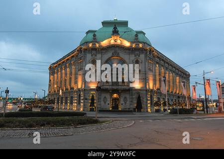 Cooperativa di Belgrado (Beogradska Zadruga) Belgrado Waterfront, Serbia Foto Stock