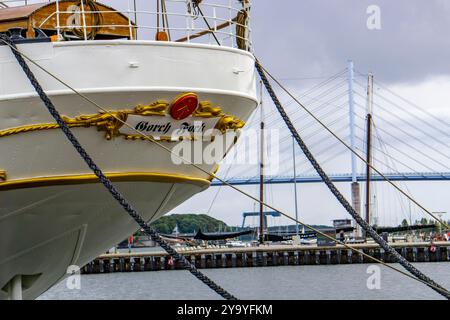 L'ex nave da addestramento Gorch Fock i, nel porto della città anseatica e sito patrimonio dell'umanità dell'UNESCO, Stralsund, oggi nave museo, Meckle Foto Stock