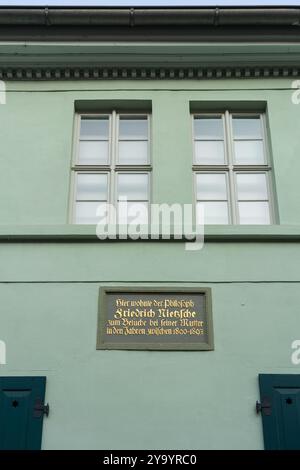 Museo Nietzsche Haus a Naumburg, targa sulla facciata dell'ex residenza del filosofo Friedrich Nietzsche Sassonia-Anhalt, Germania, Europa Foto Stock