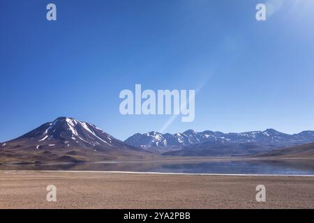 Lagunas Altiplanicas, Miscanti y Miniques, incredibile vista del deserto di Atacama. Cile, Sud America Foto Stock