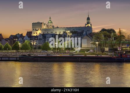 O Embankment la mattina a Szczecin Foto Stock