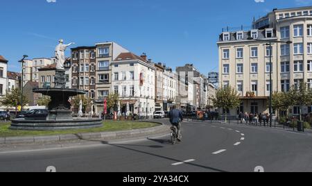 Centro storico di Bruxelles, regione di Bruxelles capitale, Belgio, 09 14 2019 strada e facciate alla rotonda di Place Rouppe, Europa Foto Stock