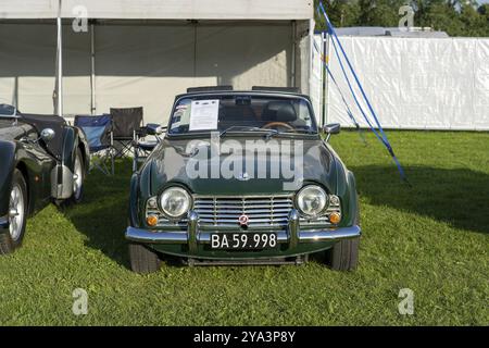 Copenaghen, Danimarca, 2 agosto 2024: Una TR4 d'epoca verde scuro al Copenhagen Historic Grand Prix, Europa Foto Stock