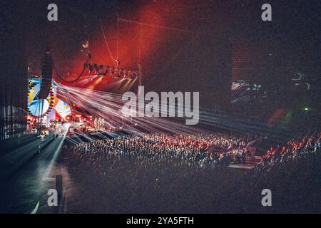 Malmo, Svezia. 10 ottobre 2024. La tribute band britannica dei Pink Floyd Brit Floyd esegue un concerto dal vivo alla Malmö Arena di Malmö. Foto Stock