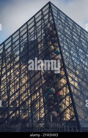 Paris le jour, Paris la nuit Foto Stock