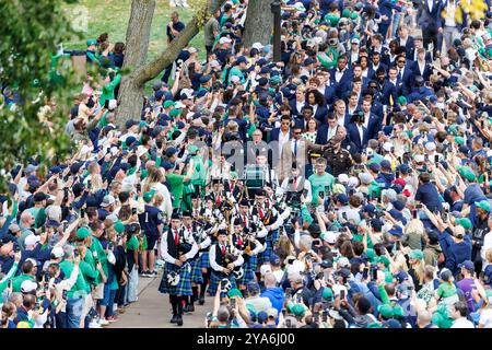 South Bend, Indiana, Stati Uniti. 12 ottobre 2024. Durante la partita di football NCAA tra lo Stanford Cardinal e i Notre Dame Fighting Irish al Notre Dame Stadium di South Bend, Indiana. John Mersits/CSM/Alamy Live News Foto Stock