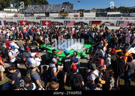 77 HEINRICH Laurin (deu), ANDLAUER Julien (fra), CHRISTENSEN Michael (dnk), AO Racing, Porsche 911 GT3 R, griglia durante il 2024 Motul Petit le Mans, undicesimo round del 2024 IMSA Sportscar Championship, dal 10 al 12 ottobre 2024 sulla Michelin Raceway Road Atlanta a Braselton, Georgia, Stati Uniti d'America - Photo Joao Filipe/DPPI Credit: DPPI News Live/Alamy Foto Stock