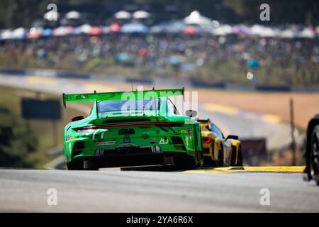 77 HEINRICH Laurin (deu), ANDLAUER Julien (fra), CHRISTENSEN Michael (dnk), AO Racing, Porsche 911 GT3 R, azione durante il Motul Petit le Mans 2024, 11° round del Campionato IMSA Sportscar 2024, dal 10 al 12 ottobre 2024 sul circuito Michelin Raceway Road Atlanta a Braselton, Georgia, Stati Uniti d'America - Photo Joao Filipe/DPPI Credit: DPPI News Live/Alamy Foto Stock