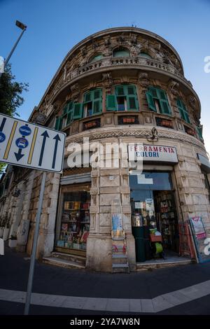 Messina, Italia - 22 maggio 2024: ABC Storefront locale nel cuore di Messina. Foto Stock