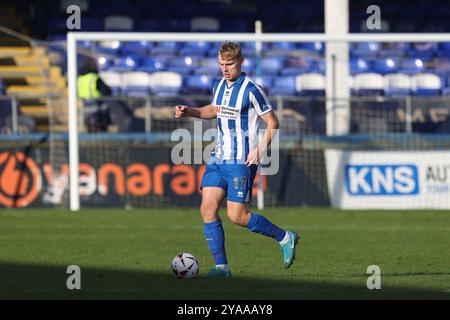 Billy Sass-Davies dell'Hartlepool United in azione durante la partita del quarto turno di qualificazione della fa Cup tra Hartlepool United e Brackley Town a Victoria Park, Hartlepool, sabato 12 ottobre 2024. (Foto: Mark Fletcher | mi News) crediti: MI News & Sport /Alamy Live News Foto Stock