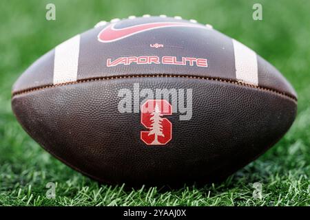 South Bend, Indiana, Stati Uniti. 12 ottobre 2024. Stanford football durante la partita di football NCAA tra lo Stanford Cardinal e i Notre Dame Fighting Irish al Notre Dame Stadium di South Bend, Indiana. John Mersits/CSM/Alamy Live News Foto Stock