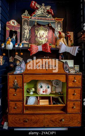 Benjamin Pollocks Toy Shop al Covent Garden Market, Londra, Regno Unito Foto Stock