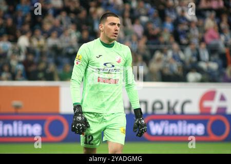 San Pietroburgo, Russia. 12 ottobre 2024. Dragan Rosic (12) della Vojvodina visto in azione durante la partita di calcio Winline Super Series tra Zenit San Pietroburgo e Vojvodina Serbia alla Gazprom Arena. Punteggio finale; Zenit 4:1 Vojvodina. (Foto di Maksim Konstantinov/SOPA Images/Sipa USA) credito: SIPA USA/Alamy Live News Foto Stock