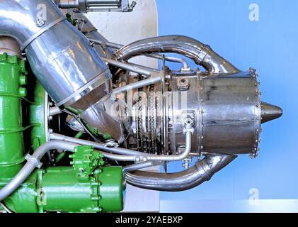 National Museum of Flight Scotland un motore diesel turbo Napier Nomad che alimentava l'aereo di prova Avro Lincoln Foto Stock