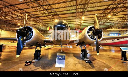 National Museum of Flight Scotland un trasporto di addestramento di Avro Anson e velivoli antisommergibile entrati in servizio nel 1935 Foto Stock