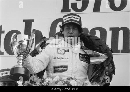 Archive Photo Netherland Grand Prix: Grand Prix Zandvoort; durante Andretti's durante la cerimonia di premiazione 1978 Foto Stock