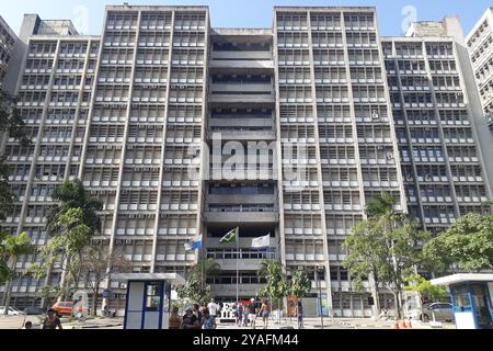 Rio de Janeiro, Brasile, 6 ottobre 2024. Facciata dell'Università Statale di Rio de Janeiro - UERJ. Foto Stock