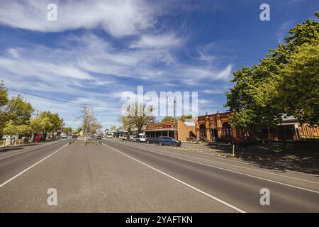 HEATHCOTE, AUSTRALIA, 23 SETTEMBRE 2023: Viste pomeridiane del villaggio di Heathcote a Victoria, Australia, Oceania Foto Stock