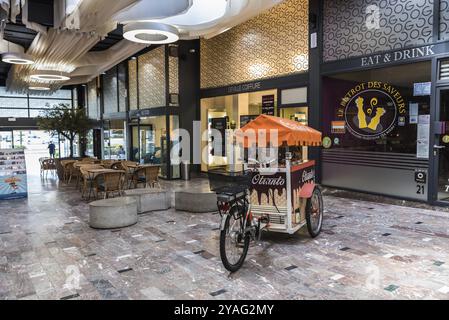 Bruxelles, Belgio, 07 03 2019, facciata e sala d'ingresso della Galleria del Cinquentenario, Europa Foto Stock