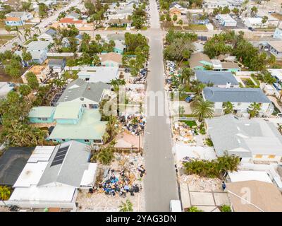 Immagine stock dell'uragano Milton Aftermath scattata a St Petersburg Beach, Florida 2024 Foto Stock