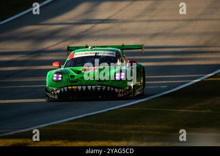 77 HEINRICH Laurin (deu), ANDLAUER Julien (fra), CHRISTENSEN Michael (dnk), AO Racing, Porsche 911 GT3 R, azione durante il Motul Petit le Mans 2024, 11° round del Campionato IMSA Sportscar 2024, dal 10 al 12 ottobre 2024 sul circuito Michelin Raceway Road Atlanta a Braselton, Georgia, Stati Uniti d'America - Photo Joao Filipe/DPPI Credit: DPPI News Live/Alamy Foto Stock