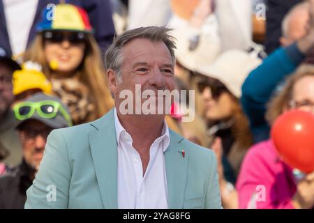 Mainz Schlagersaenger Patrick Lindner beim Auftritt am 15.09.2024 in Mainz beim ZDF-Fernsehgarten *** Mainz Schlager cantante Patrick Lindner esibendosi il 15 09 2024 a Magonza allo ZDF Fernsehgarten Copyright: XEibner-Pressefoto/GerhardxWingenx EP GWR Foto Stock