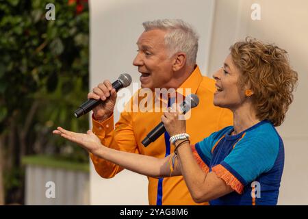 Mainz Schlagerduo Cliff und Rexonah beim Auftritt am 15.09.2024 in Mainz beim ZDF-Fernsehgarten *** Mainz Schlager duo Cliff e Rexonah in esecuzione il 15 09 2024 a Magonza presso ZDF Fernsehgarten Copyright: XEibner-Pressefoto/GerhardxWingenx EP GWR Foto Stock