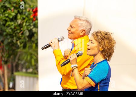 Mainz Schlagerduo Cliff und Rexonah beim Auftritt am 15.09.2024 in Mainz beim ZDF-Fernsehgarten *** Mainz Schlager duo Cliff e Rexonah in esecuzione il 15 09 2024 a Magonza presso ZDF Fernsehgarten Copyright: XEibner-Pressefoto/GerhardxWingenx EP GWR Foto Stock