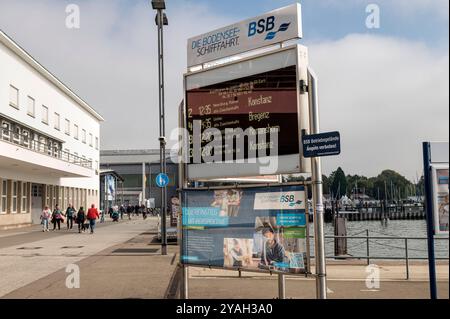 Friedrichshafen Baden Württemburg Germania 20 settembre 2024 BSB Bodensee Schiffahrt partenze navi passeggeri. Lago, costanza, hafen, porto, Foto Stock