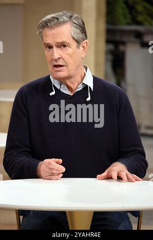 Roma, Lazio. 14 ottobre 2024. Rupert Everett durante la trasmissione televisiva i fatti Vostri. Roma (Italia), 14 ottobre 2024 credito: massimo insabato/Alamy Live News Foto Stock