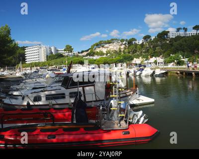 Porto, Cala Galdana, Minorca, Spagna. Foto Stock