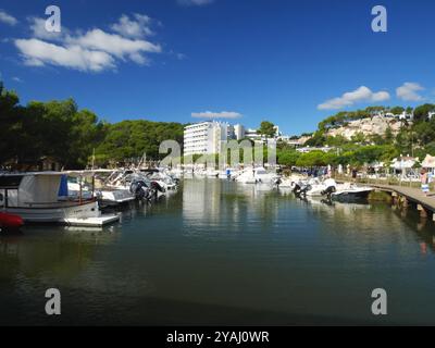 Porto, Cala Galdana, Minorca, Spagna. Foto Stock