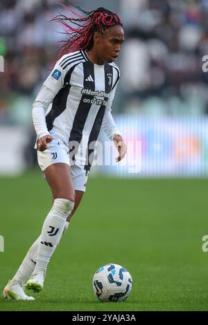 Torino, Italia, 13 ottobre 2024. Lindsey Thomas della Juventus durante la partita di serie A femminile all'Allianz Stadium di Torino. Il credito immagine dovrebbe essere: Jonathan Moscrop / Sportimage Foto Stock