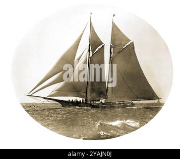 IMMAGINI DI UNA VOLTA - gestito da PPL PHOTO AGENCY - COPYRIGHT RESERVED1876 America's Cup: Lo schooner americano MADELEINE, il successo ne Foto Stock