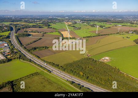 Luftbild, Vöckenberg Wiesen und Felder, Baustelle neues WIndrad, Autobahn A44, Persebeck, Dortmund, Ruhrgebiet, Nordrhein-Westfalen, Deutschland ACHTUNGxMINDESTHONORARx60xEURO *** Vista aerea, prati e campi di Vöckenberg, nuova turbina eolica da cantiere, autostrada A44, Persebeck, Dortmund, zona della Ruhr, Renania settentrionale-Vestfalia, Germania ACHTUNGxMINDESTHONORARx60xEURO Foto Stock