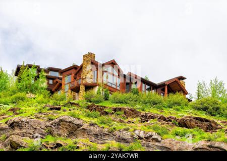 Residenza ad Aspen, Colorado, nel quartiere di lusso di Woody Creek, ricca proprietà immobiliare in autunno Foto Stock