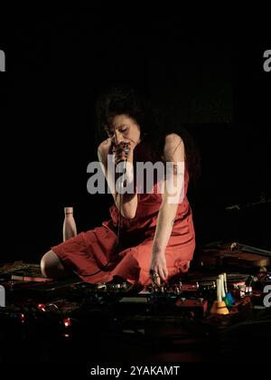 Jessica Moss durante il suo concerto a Casa Montjuic, Barcellona, Spagna. Foto di Mariano Anton. Foto Stock