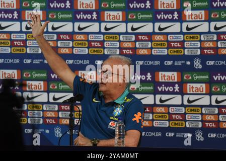 Brasilia, Brasile. 14 ottobre 2024. Questo lunedì pomeriggio (14) presso la BRB Mane Garrincha Arena, situata ad Asa Norte a Brasilia-DF. Si è svolta la conferenza stampa dell'allenatore della nazionale brasiliana, il signor Dorival Jr... Caior Rocha (Caior Rocha / SPP) credito: SPP Sport Press Photo. /Alamy Live News Foto Stock