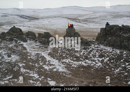 I turisti del Parco Nazionale di Pribaikalsky coprono la sponda sud-occidentale del Lago Baikal in Siberia. Il parco ha un altissimo livello di biodiversità. Foto Stock