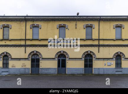 Edificio stazione di Pizzighettone. Location del film Chiamami col tuo nome (chiamami con il tuo nome) . Pizzighettone, Lombardia, Ita Foto Stock