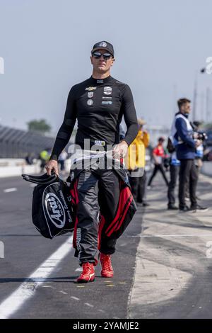 Il pilota DELLA INDYCAR, RYAN HUNTER-REAY (23) di Fort Lauderdale, Florida e il suo team Dreyer Reinbold Racing Chevrolet, si preparano a qualificarsi per l'Indianapol Foto Stock