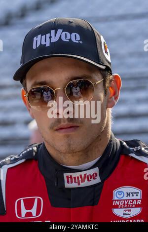 Il pilota di INDYCAR, CHRISTIAN LUNGAARD (45) di Hedensted, Danimarca, si prepara ad allenarsi per gli Indianapols 500 all'Indianapolis Motor Speedway di Indi Foto Stock