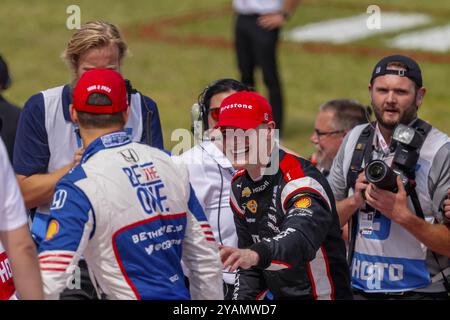 Il pilota della INDYCAR Series, JOSEF NEWGARDEN (2) di Nashville, Tennessee, vince l'Hy-Vee INDYCAR Race Weekend all'Iowa Speedway di Newton, Iowa, USA, North AM Foto Stock