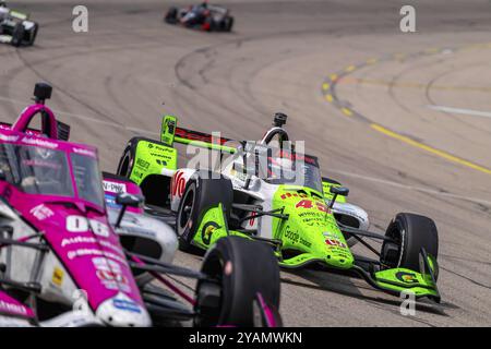 INDYCAR driver, CHRISTIAN LUNGAARD (45) di Hedensted, Danimarca, corre lungo le curve durante il weekend Hy-Vee INDYCAR Race all'Iowa Speedway di Foto Stock