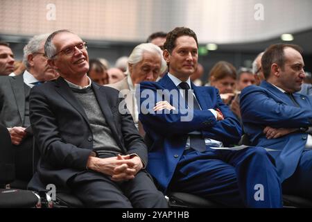 Torino, Italia. 23 novembre 2023. Foto Alberto Gandolfo/LaPresse 23-11-2023 Torino, Italia - Cronaca - Drive Different. Dall'austerity alla modifica&#xe0; del futuro. Nella foto: Carlos Tavares, John Elkann 23 novembre 2023 Torino Italia - News - Drive Different. Dall'austerity alla modifica&#xe0; del futuro. Nella foto: Carlos Tavares, John Elkann credito: LaPresse/Alamy Live News Foto Stock