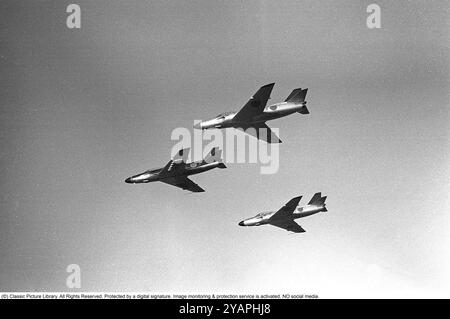 Saab 32 Lansen. Tre caccia svedesi a due posti prodotti dalla Saab in aria, appartenenti alla flottiglia aerea F6 di Karlsborg nel 1958. Roland Palm rif. 12-15-20 Foto Stock