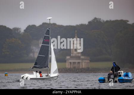 Durante i campionati mondiali di vela RS Venture CONNECT Para, Rutland Water, Regno Unito, ottobre 2024. (Foto: James Holyoak) Foto Stock