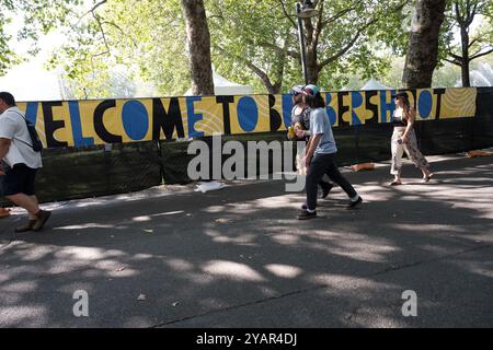 Seattle, Stati Uniti. 1 settembre 2024. Scene del festival musicale internazionale Bumbershoot del fine settimana. L'iconico festival di musica e arte attira migliaia di persone Foto Stock