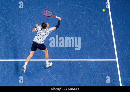 Anversa, Belgio. 15 ottobre 2024. Il belga Sander Gille è stato raffigurato in azione durante una partita di tennis nel round dei 16 della competizione di doppio all'ATP European Open Tennis di Anversa, martedì 15 ottobre 2024. BELGA PHOTO JASPER JACOBS credito: Belga News Agency/Alamy Live News Foto Stock